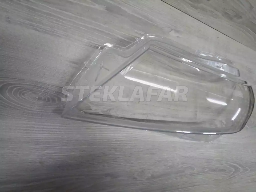 Стёкла фар Suzuki Vitara 2 (2014-н.в.)