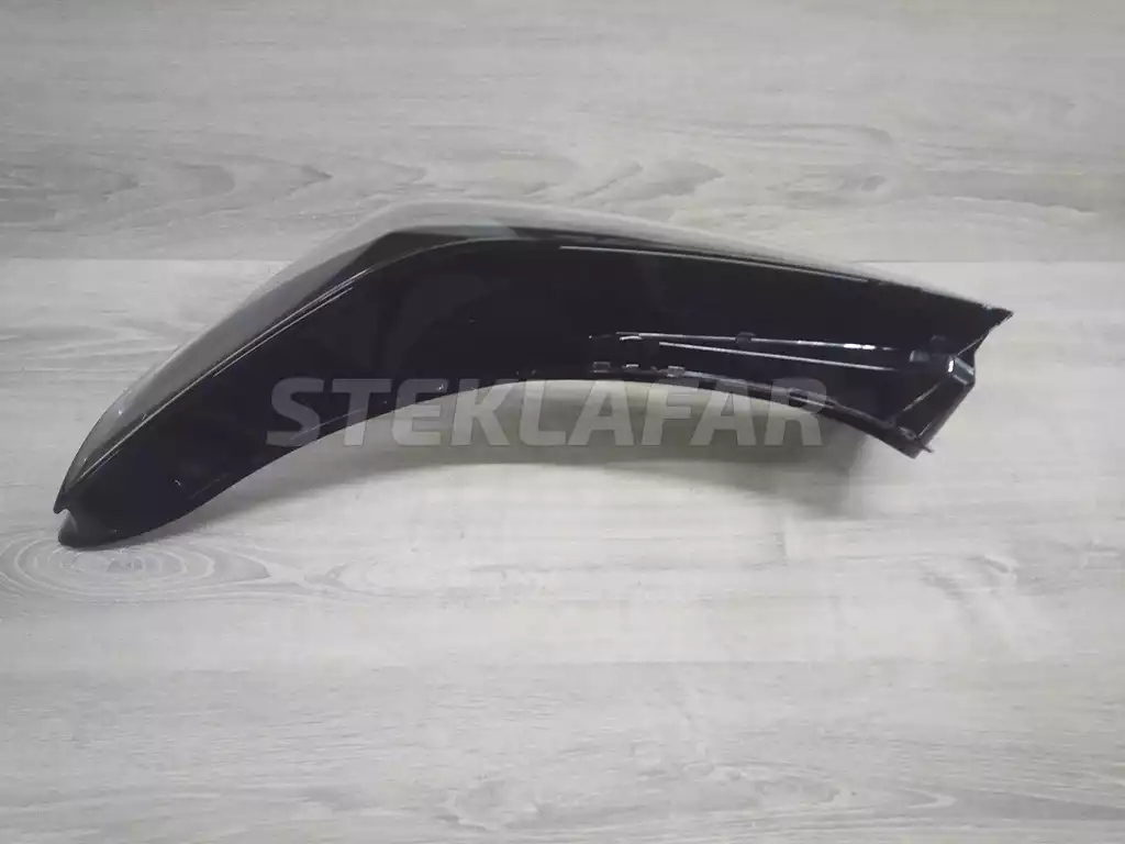 Стёкла фар BMW 5 G60, G61 (2023-н.в.)