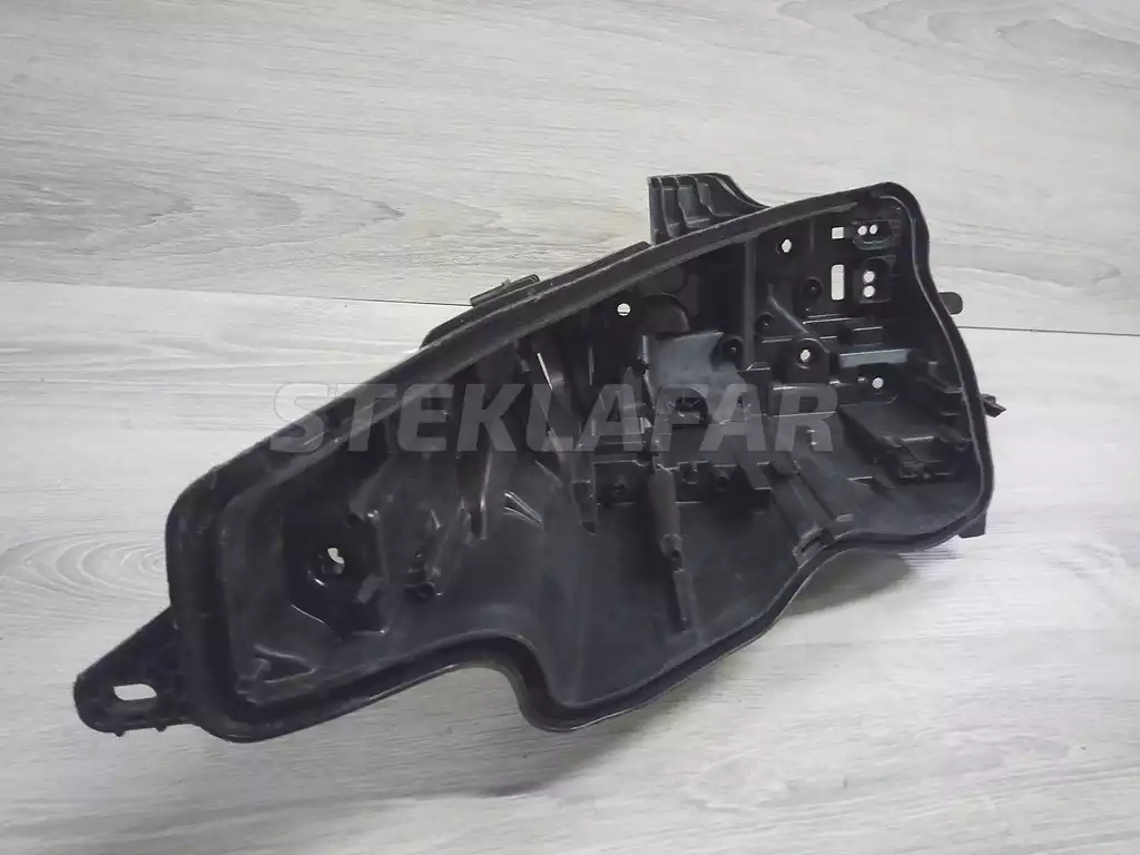 S60 3 / V60 2 (2018-н.в.) и V60 Cross Country 2 (2018-н.в.)
