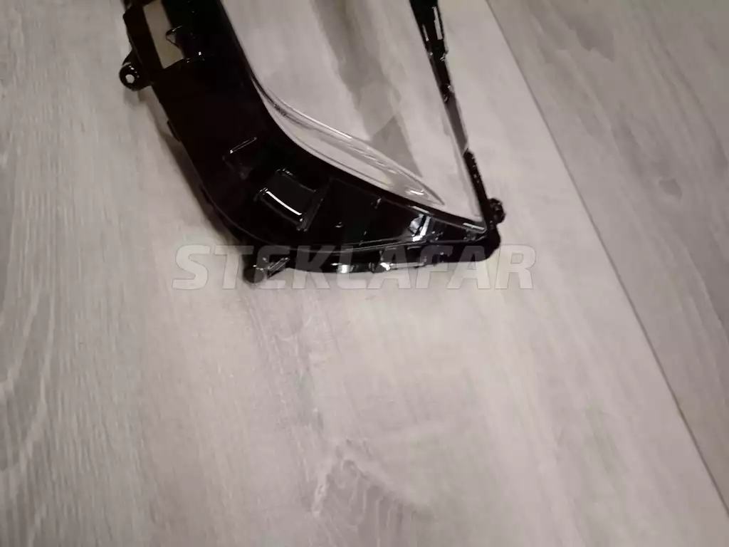 Стёкла фар Toyota Highlander 70 (2019-н.в.)