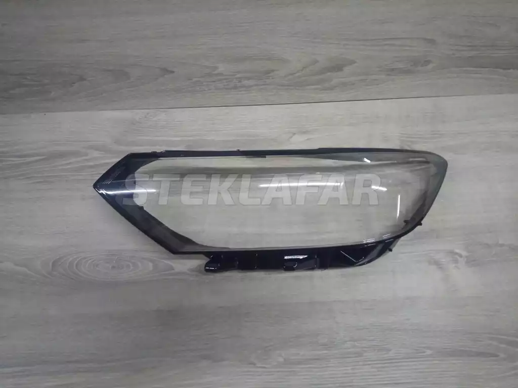 Стёкла фар Volkswagen Passat B8 (2015-2019) дорестайлинг