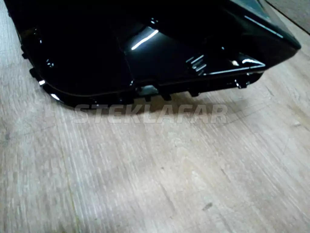 Стёкла фар Audi Q3 F3 (2018-н.в) и Sportback F3 (2019-н.в.)