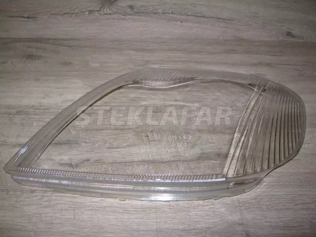 Стёкла фар Toyota Corolla E120 (2000-2006)