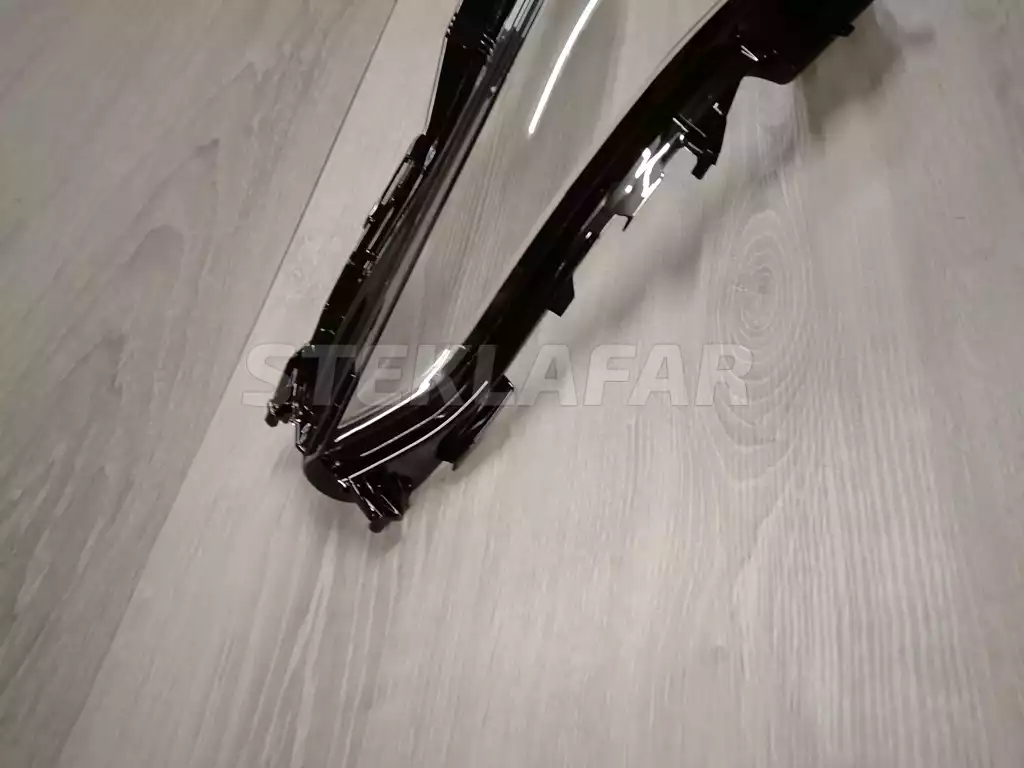 Стёкла фар Toyota Highlander 70 (2019-н.в.)