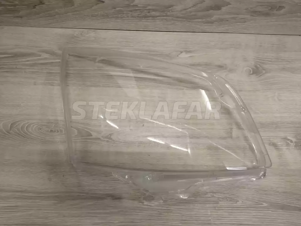 Стёкла фар Toyota Noah 2 R70 (2007-2010) дорестайлинг