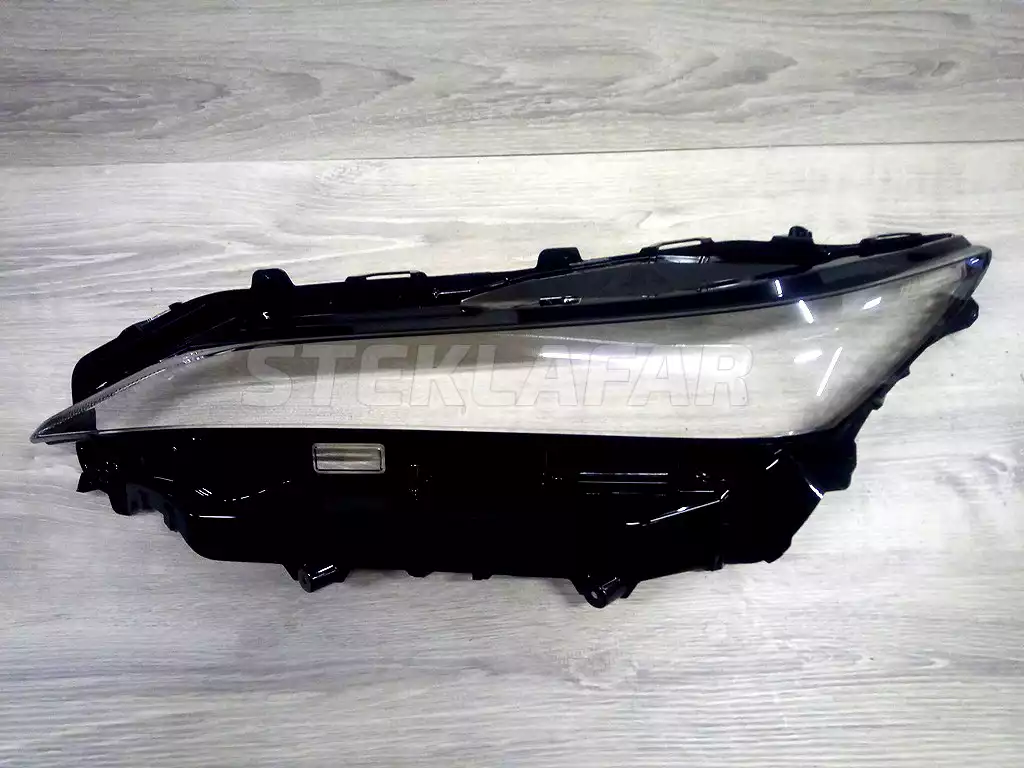 Стёкла фар Toyota Harrier 4 H80 (2020-н.в.) дорестайлинг
