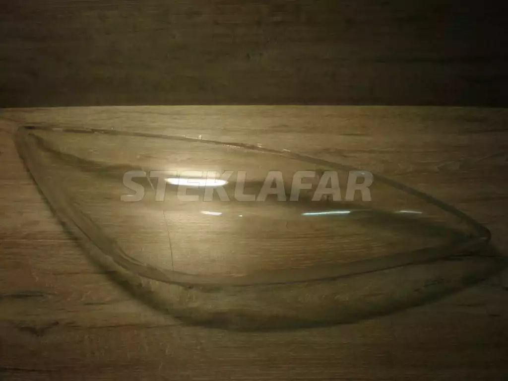 Стёкла фар Toyota Camry 30 (2001-2004) дорестайлинг