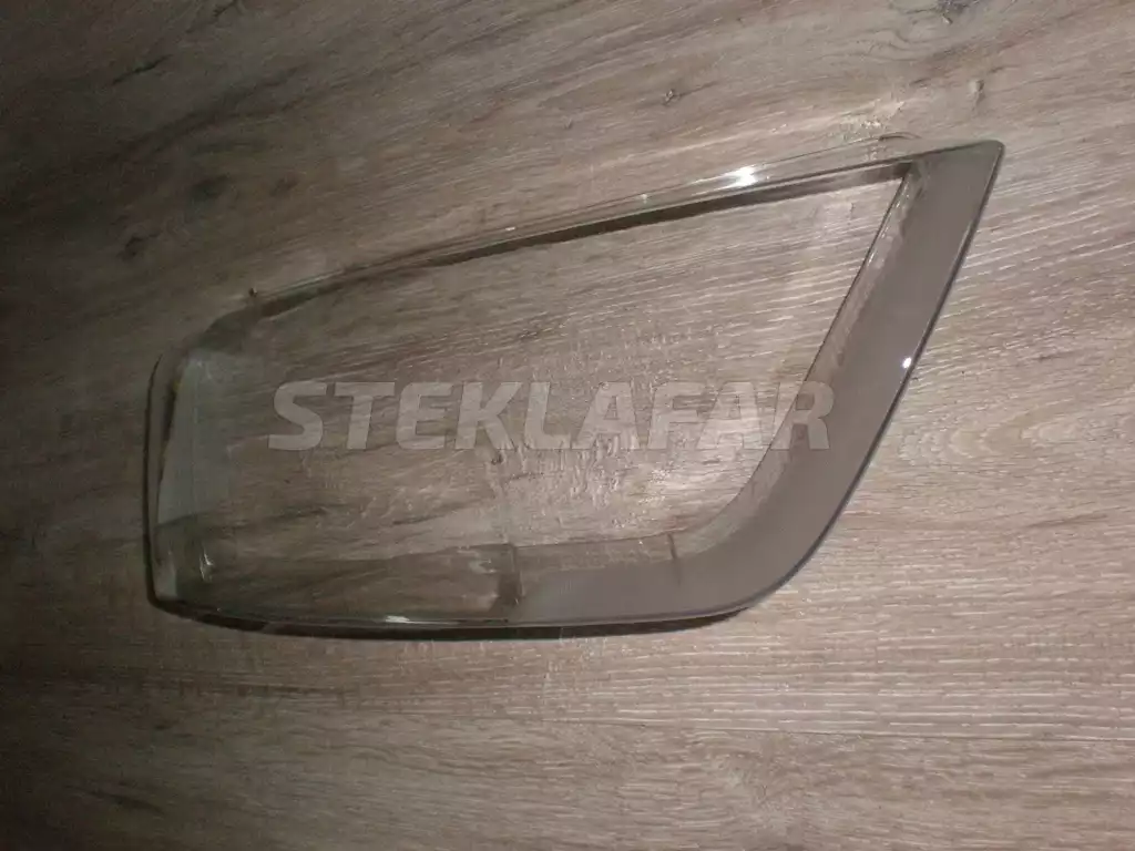 Стёкла фар Audi Q3 8U (2011-2014) дорестайлинг