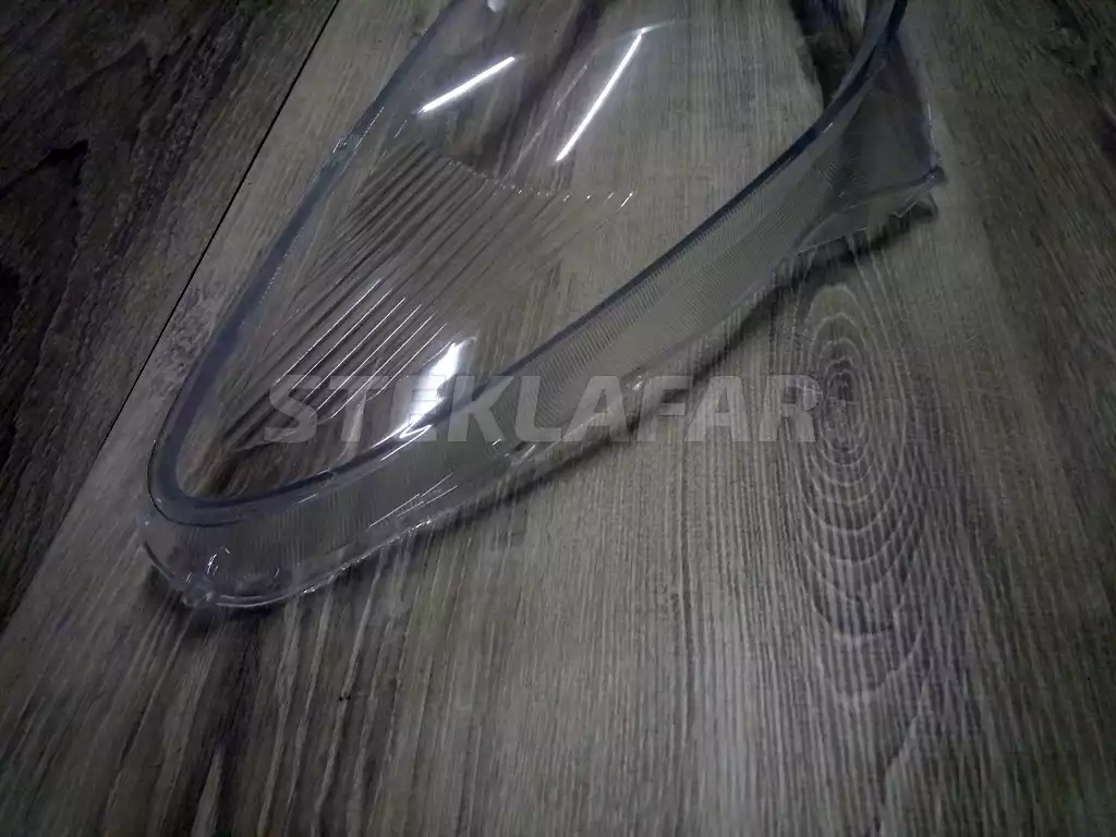 Стёкла фар Toyota Estima Estima 2 30 (2003-2006) рестайлинг и Previa (2003-2006) 2 30 рестайлинг