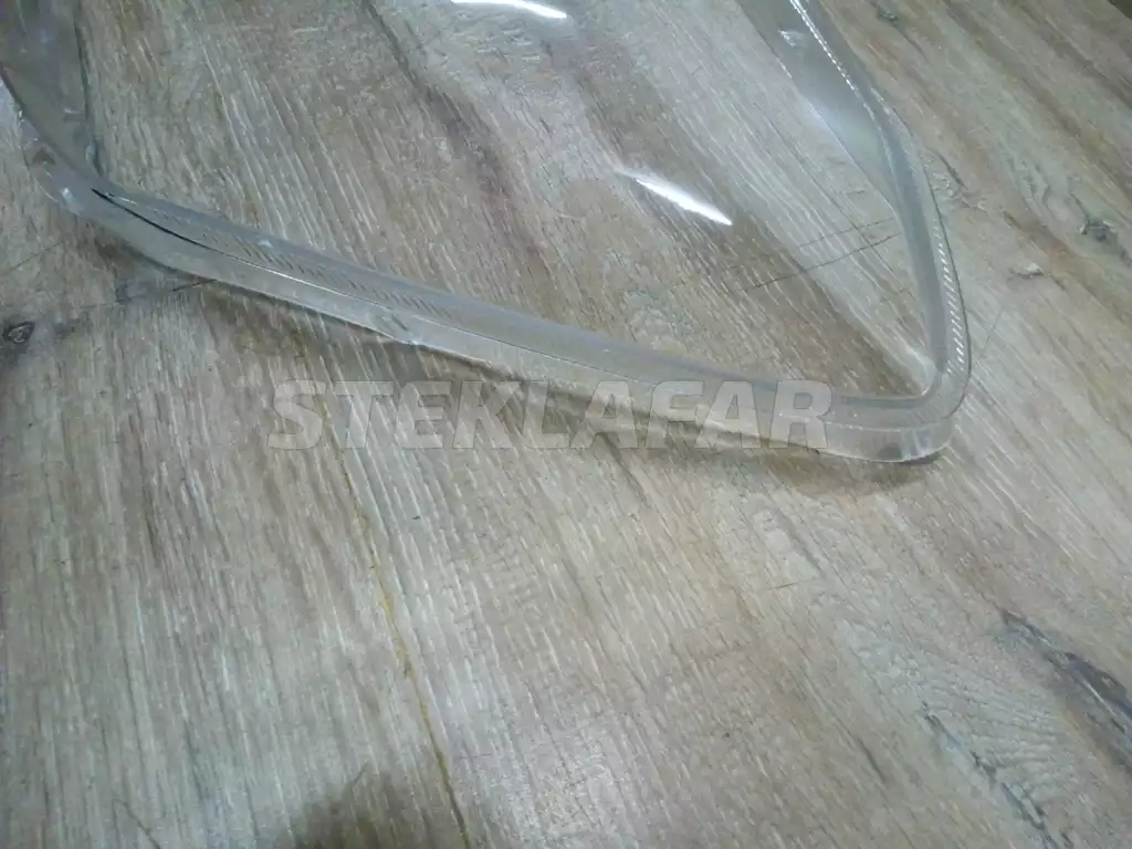 Стёкла фар Toyota RAV4 30 (2006-2008) дорестайлинг