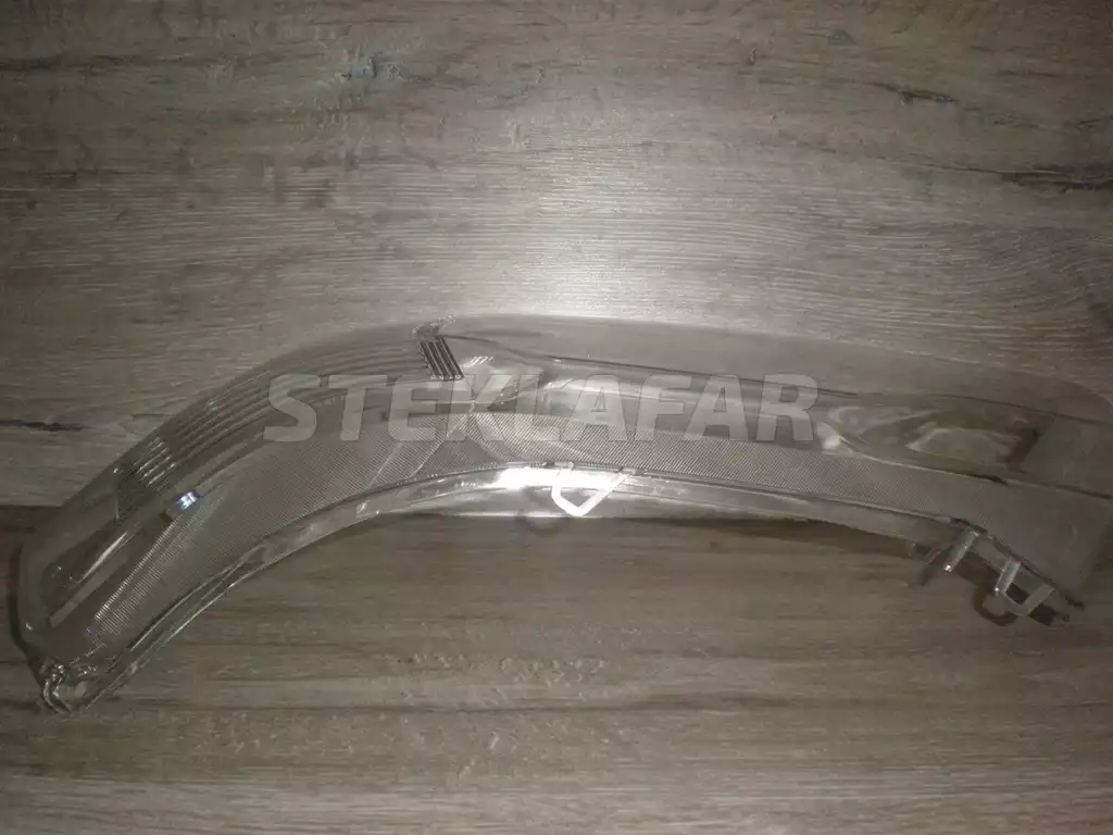 Стёкла фар Land Rover Freelander 2 L359 (2006-2012) дорестайлинг