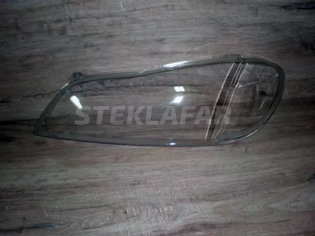 Стёкла фар Nissan Maxima A33 (2000-2006)