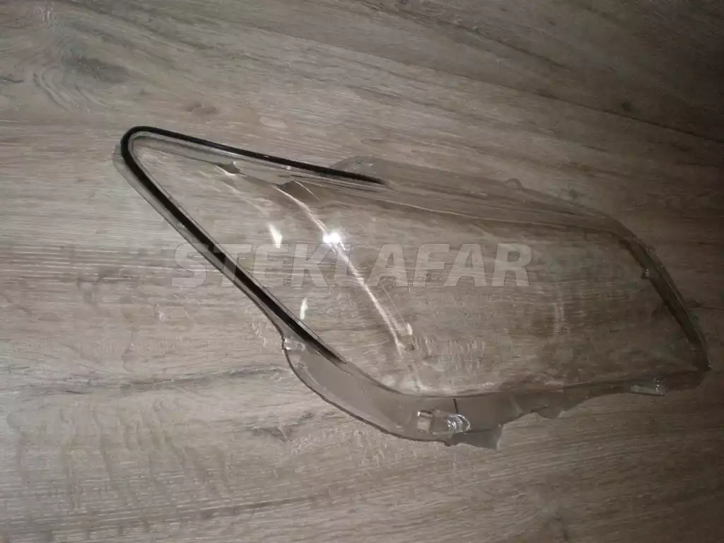 Стёкла фар Toyota Camry 50 (2011-2014) дорестайлинг