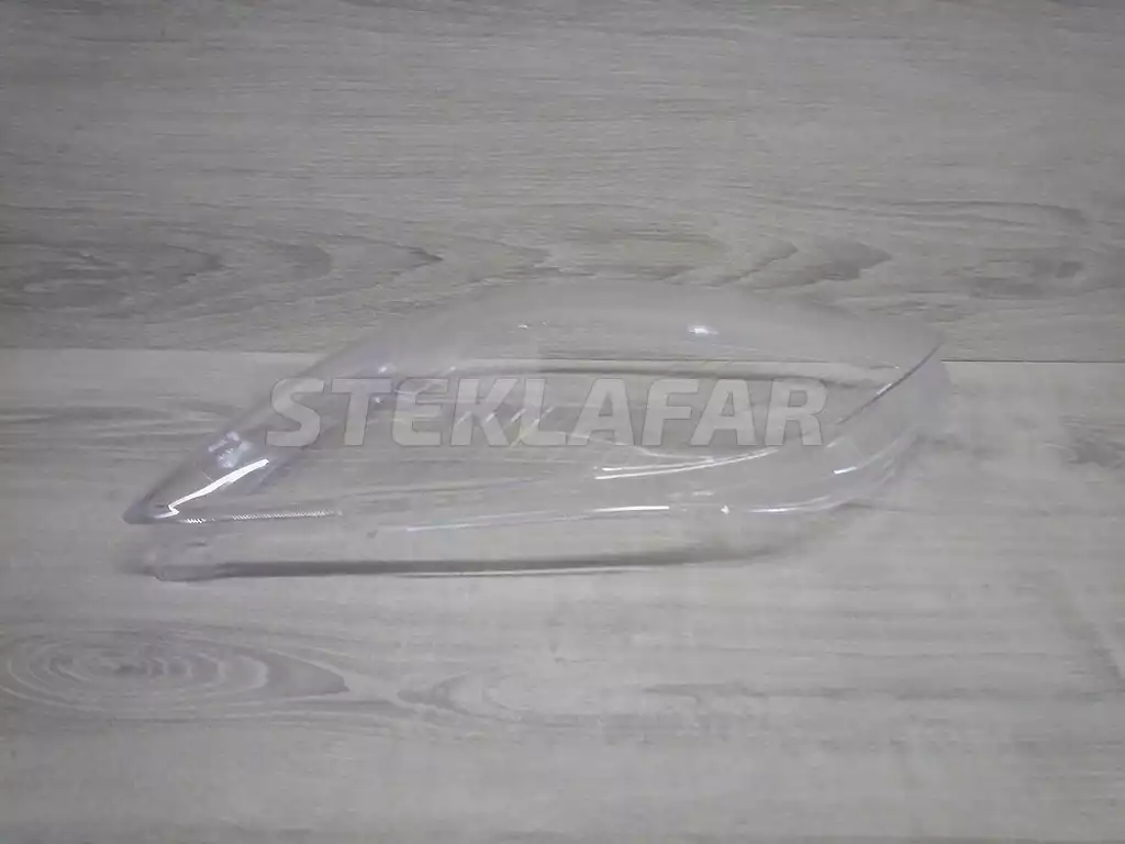 Стёкла фар Toyota Avensis 2 T250 (2003-2006) дорестайлинг