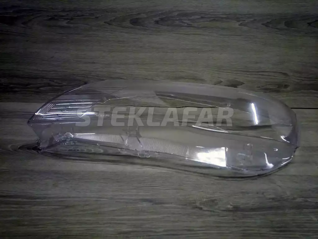 Стёкла фар Toyota Corolla Fielder Corolla Fielder E160 (2012-2015) дорестайлинг и Corolla Axio E160 (2012-2015) дорестайлинг