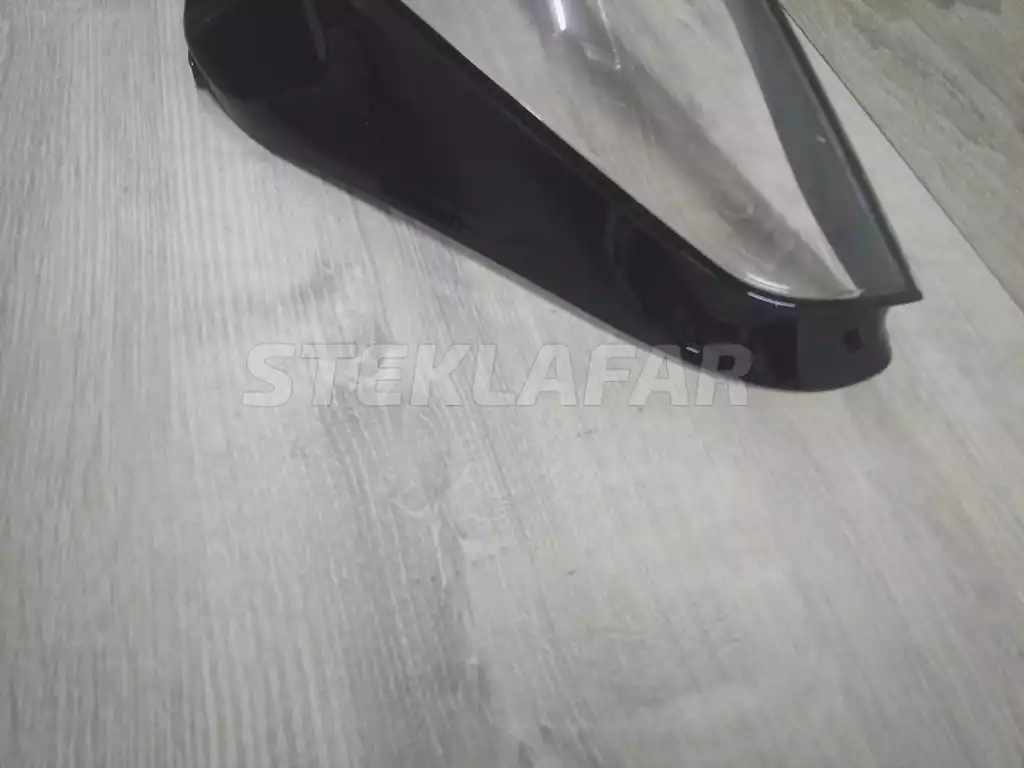 Стёкла фар BMW 5 G60, G61 (2023-н.в.)