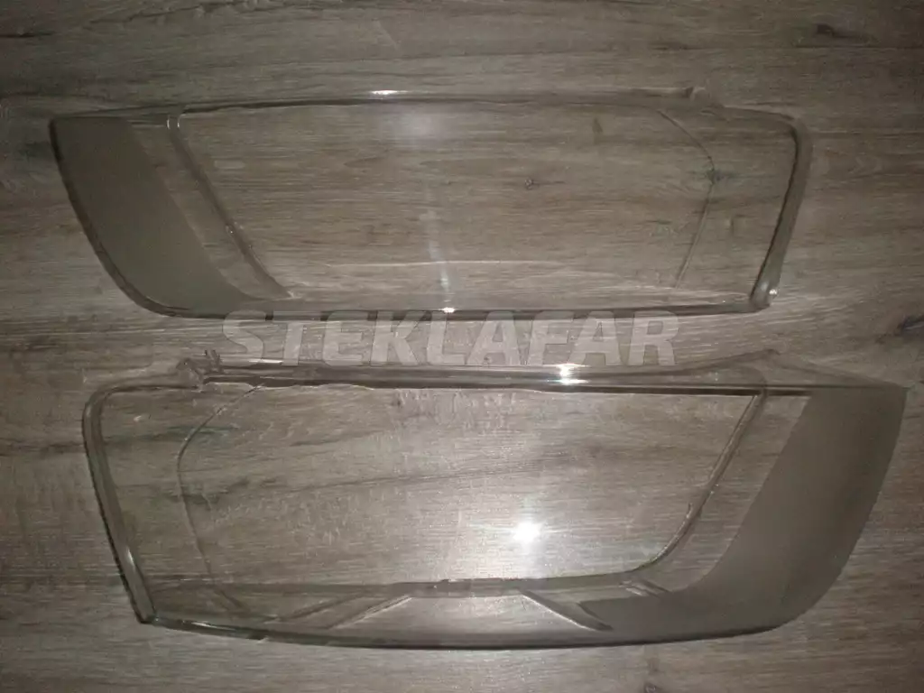 Стёкла фар Audi Q3 8U (2011-2014) дорестайлинг