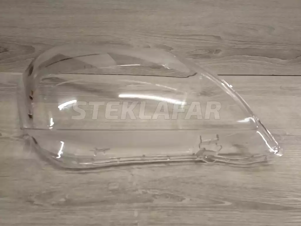Стёкла фар Toyota Verso 1 R20 (2009-2012) дорестайлинг