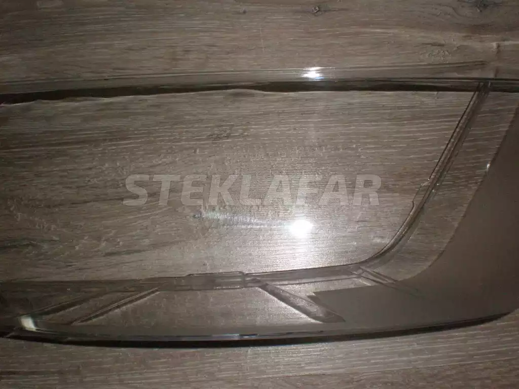Стёкла фар Audi Q3 8U (2011-2014) дорестайлинг