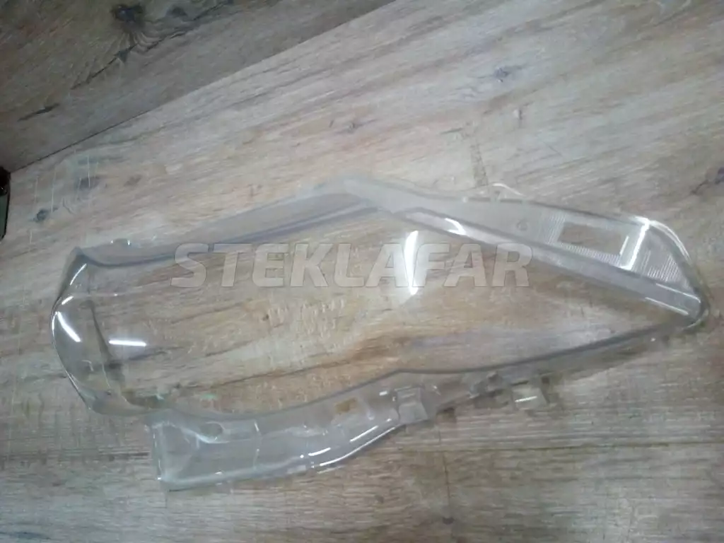 Стёкла фар Toyota Mark X 130 (2009-2012) дорестайлинг