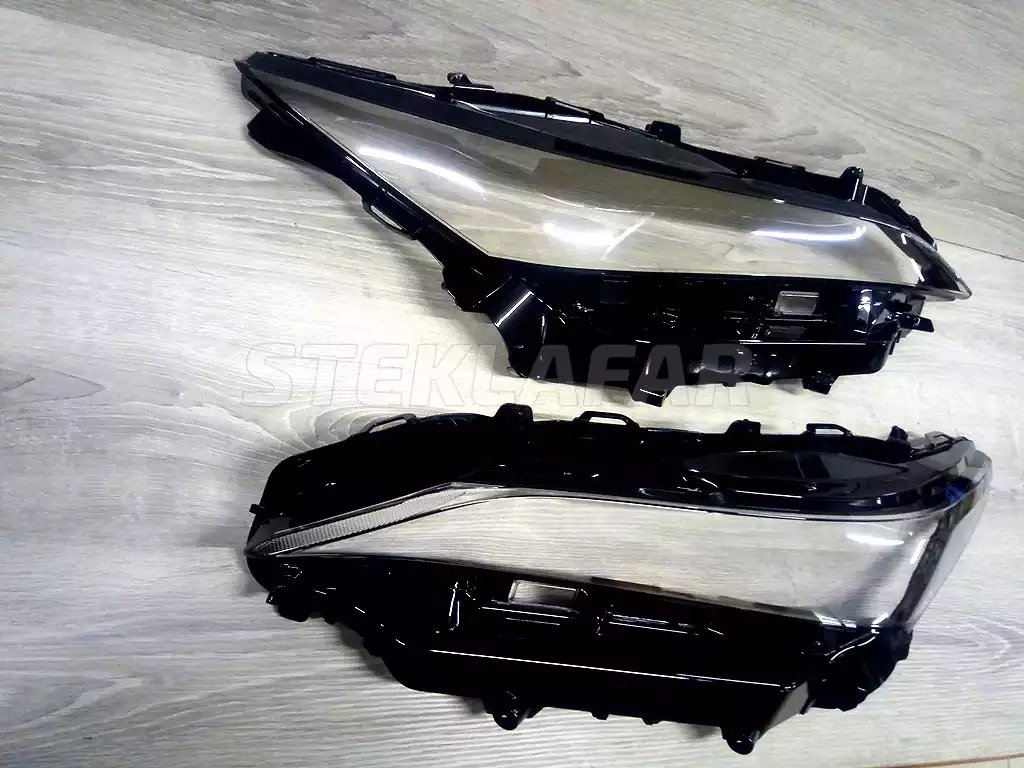 Стёкла фар Toyota Harrier 4 H80 (2020-н.в.) дорестайлинг