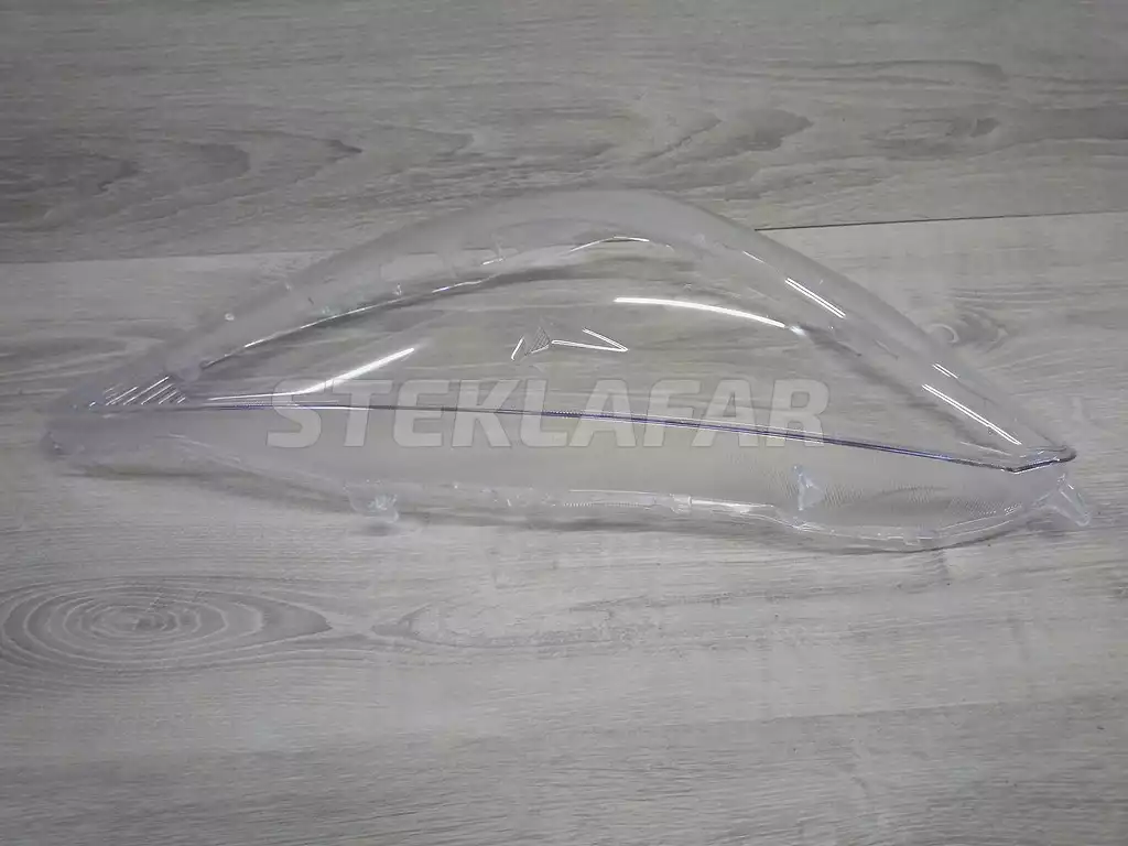 Стёкла фар Toyota Aqua P10 (2011-2014) дорестайлинг и Pruis C P10 (2011-2014) дорестайлинг