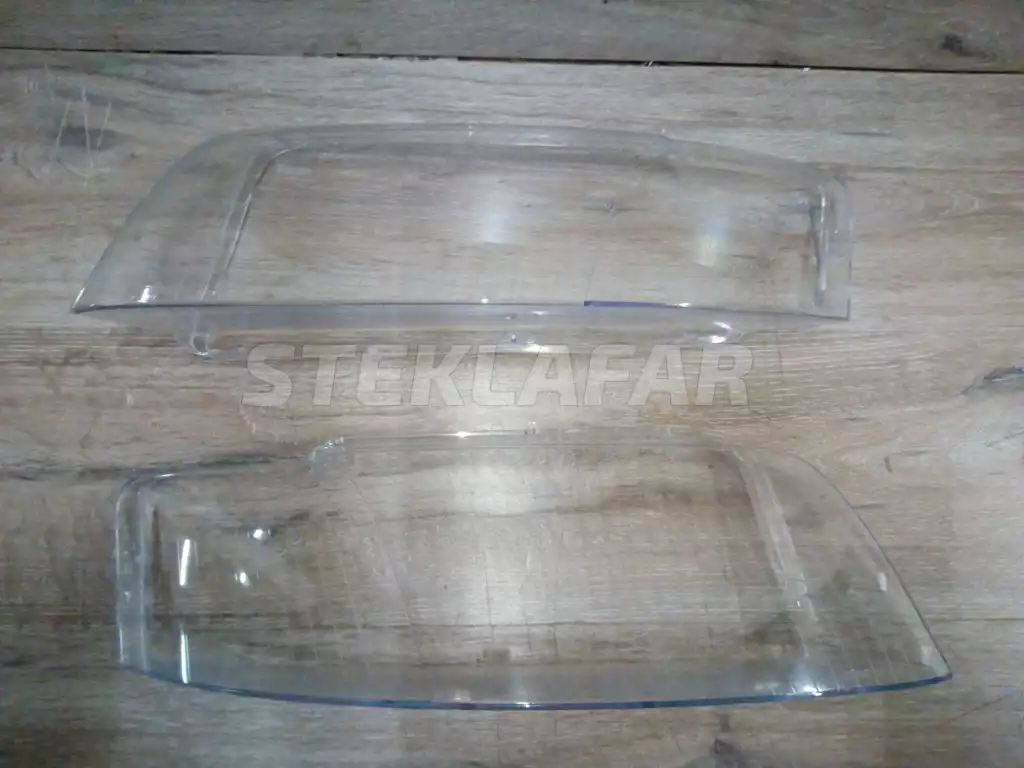 Стёкла фар Audi A4 B6 (2000-2004)