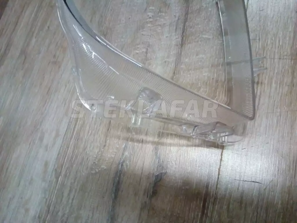 Стёкла фар Toyota RAV4 30 (2006-2008) дорестайлинг