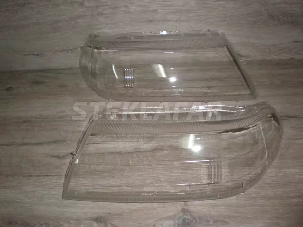 Стёкла фар Mitsubishi Pajero Sport 1 (2000-2008)