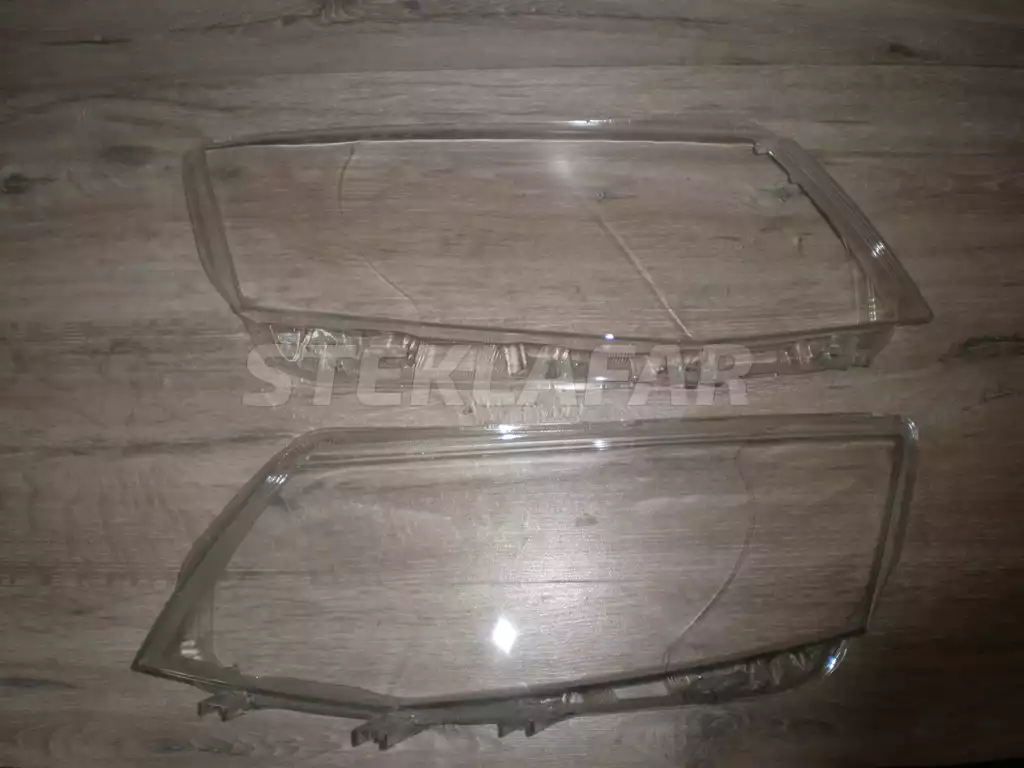 Стёкла фар Skoda Octavia 3 A7 (2013-2017) дорестайлинг