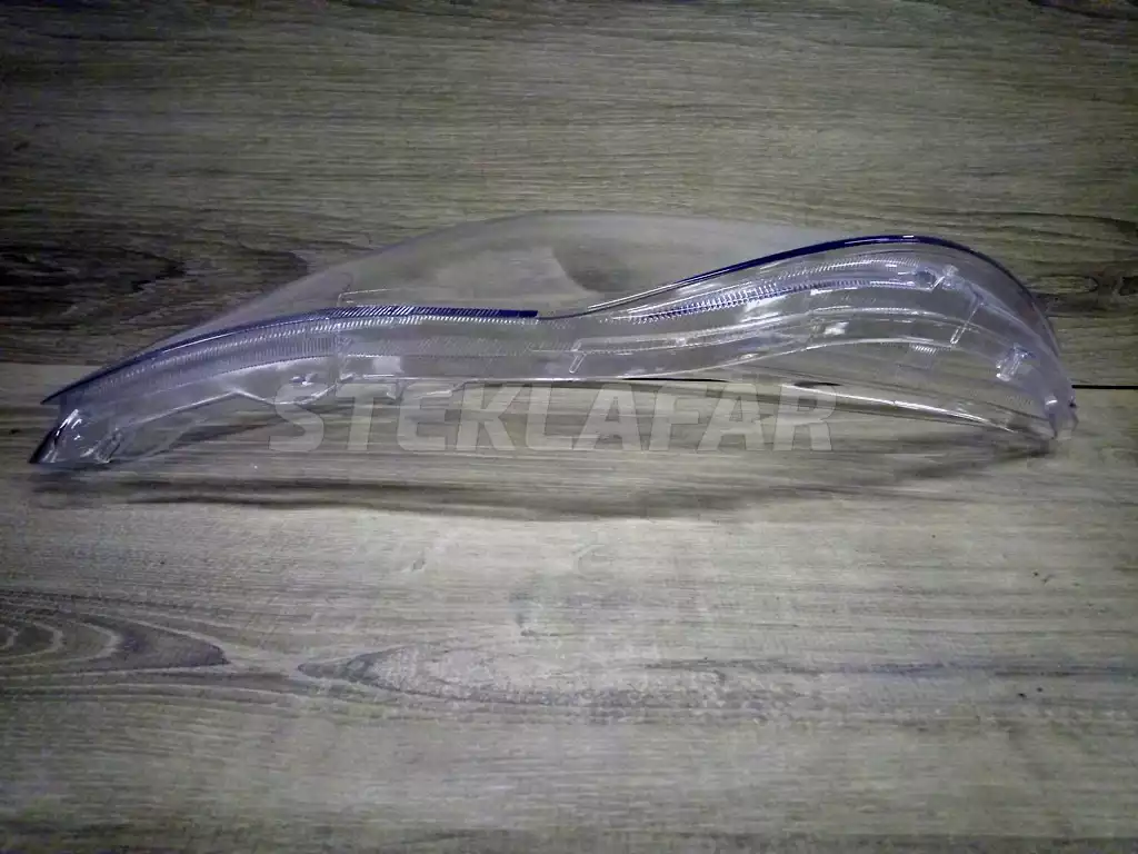 Стёкла фар Toyota Belta 90 (2005-2012)