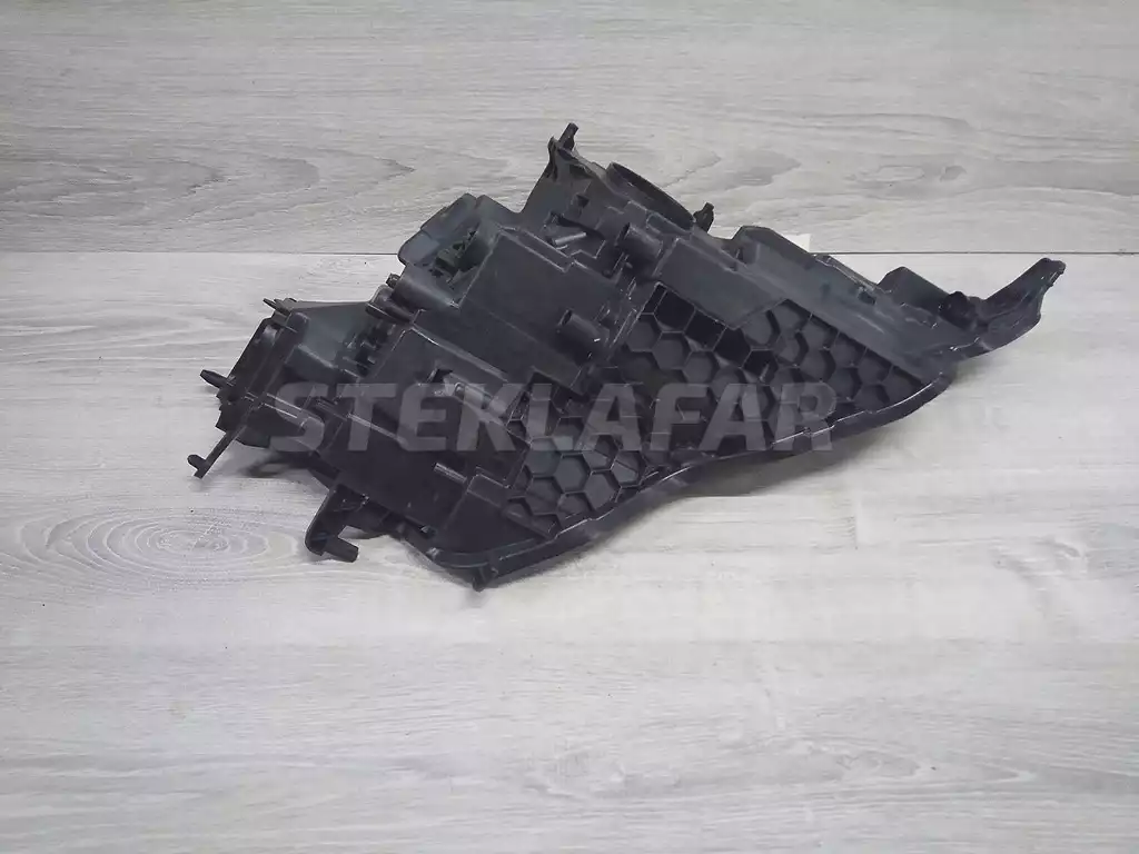S60 3 / V60 2 (2018-н.в.) и V60 Cross Country 2 (2018-н.в.)