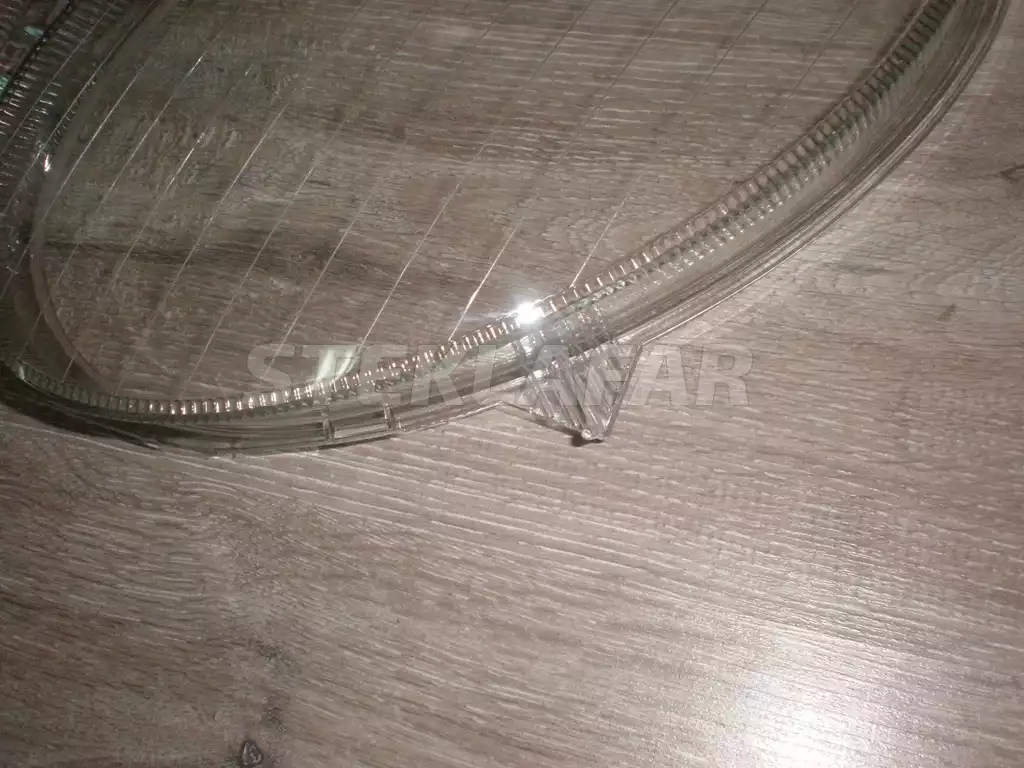 Стёкла фар Mercedes-Benz E-class W211 (2002-2009)