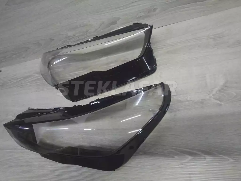 Стёкла фар BMW 5 G60, G61 (2023-н.в.)