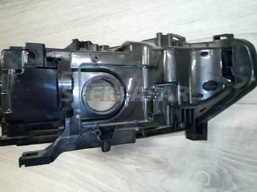 8T (2011-2016) рестайлинг