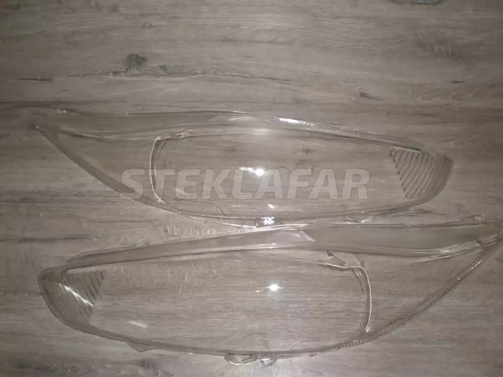 Стёкла фар Ford Fiesta 6 (2012-2018) рестайлинг