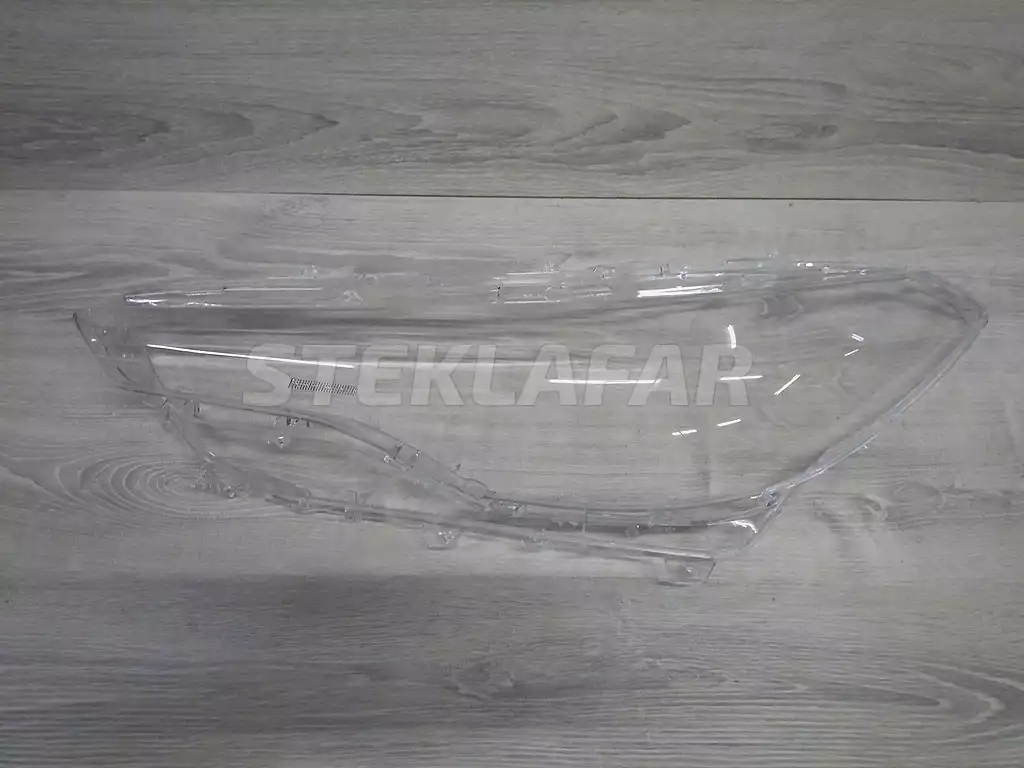 Стёкла фар Toyota Corolla Cross 10 (2020-н.в.)