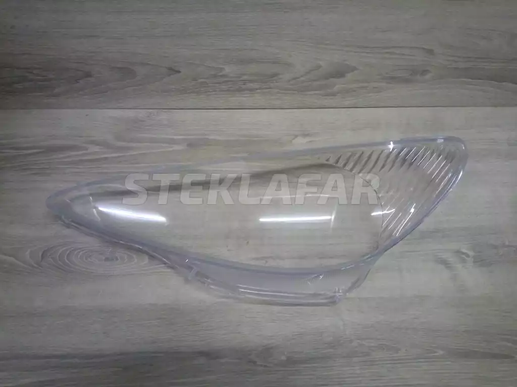 Стёкла фар Toyota Estima Estima 2 30 (2000-2003) дорестайлинг и Previa 2 30 () 2000-2003