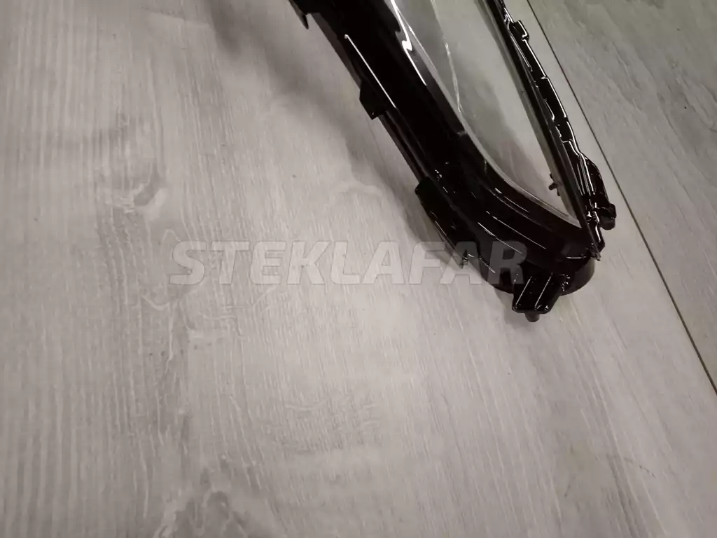 Стёкла фар Toyota Highlander 70 (2019-н.в.)
