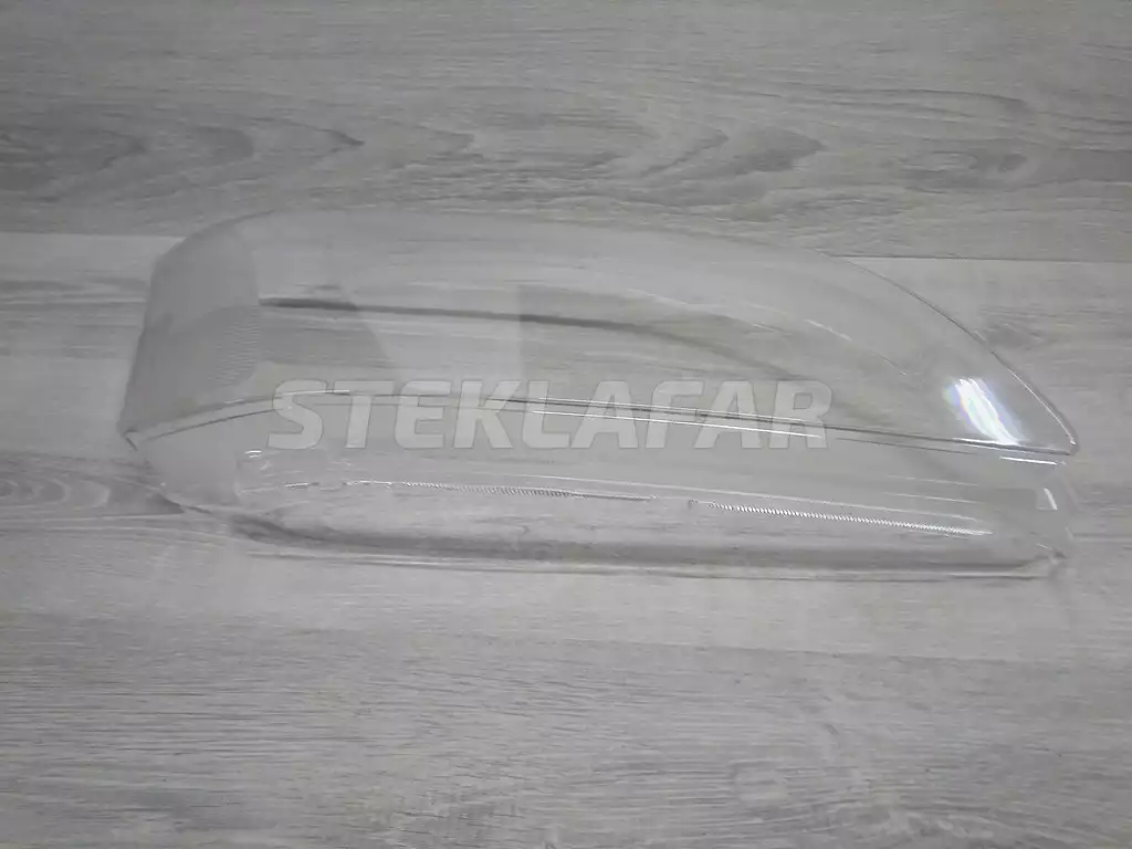 Стёкла фар Toyota Avensis 2 T250 (2003-2006) дорестайлинг